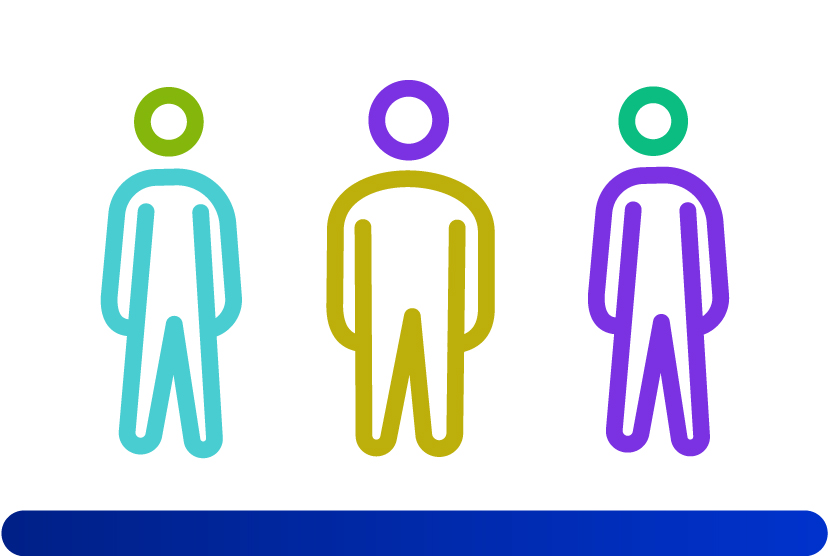 Drei Figuren, die unterschiedlich gross sind, aber die alle in ähnlicher Distanz zur Linse stehen und gleichwertig wirken.